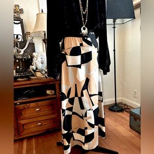 DNKY Donna Karen New York Fall Leaves Sheik Maxi Skirt Silk Chiffon Back Zipper